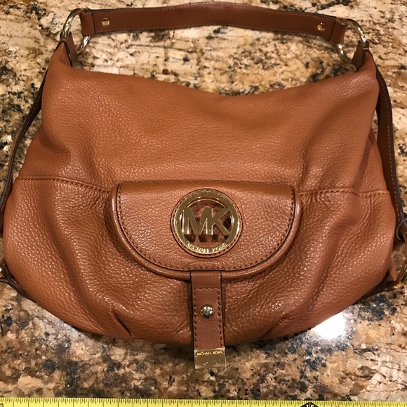 Michael Kors Handbags - Gently used Michael Kors soft leather hobo